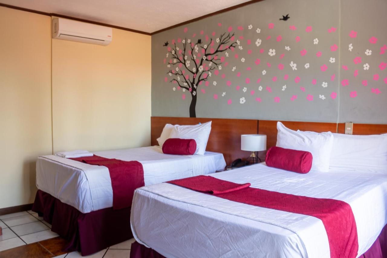 Hotel Fotherhouse Сан Салвадор Екстериор снимка