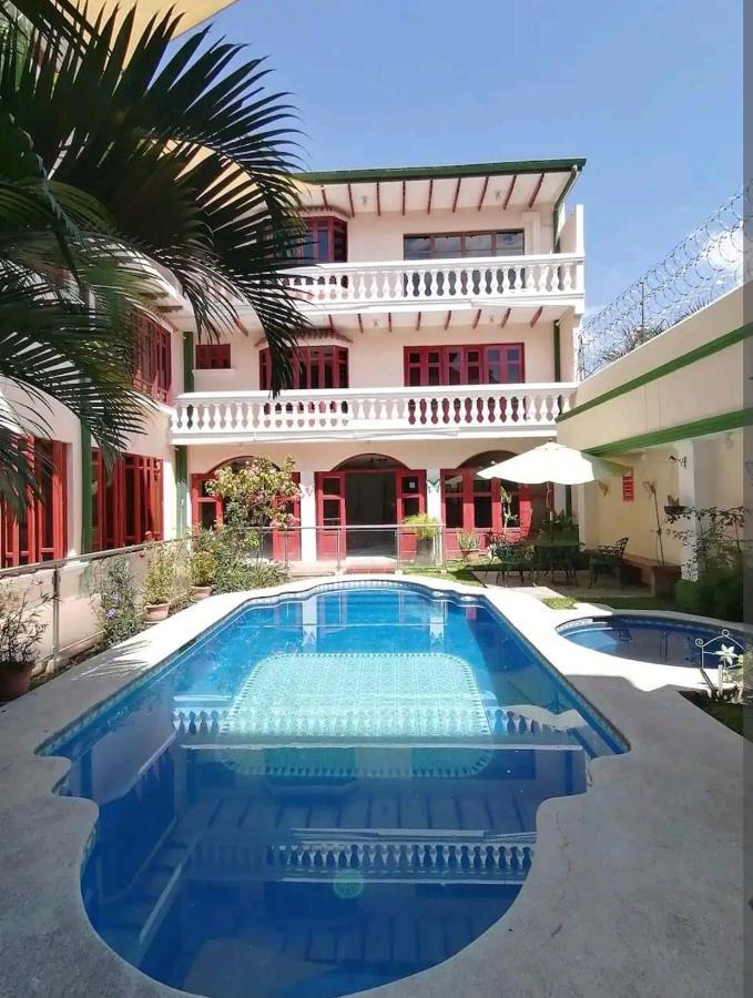 Hotel Fotherhouse Сан Салвадор Екстериор снимка