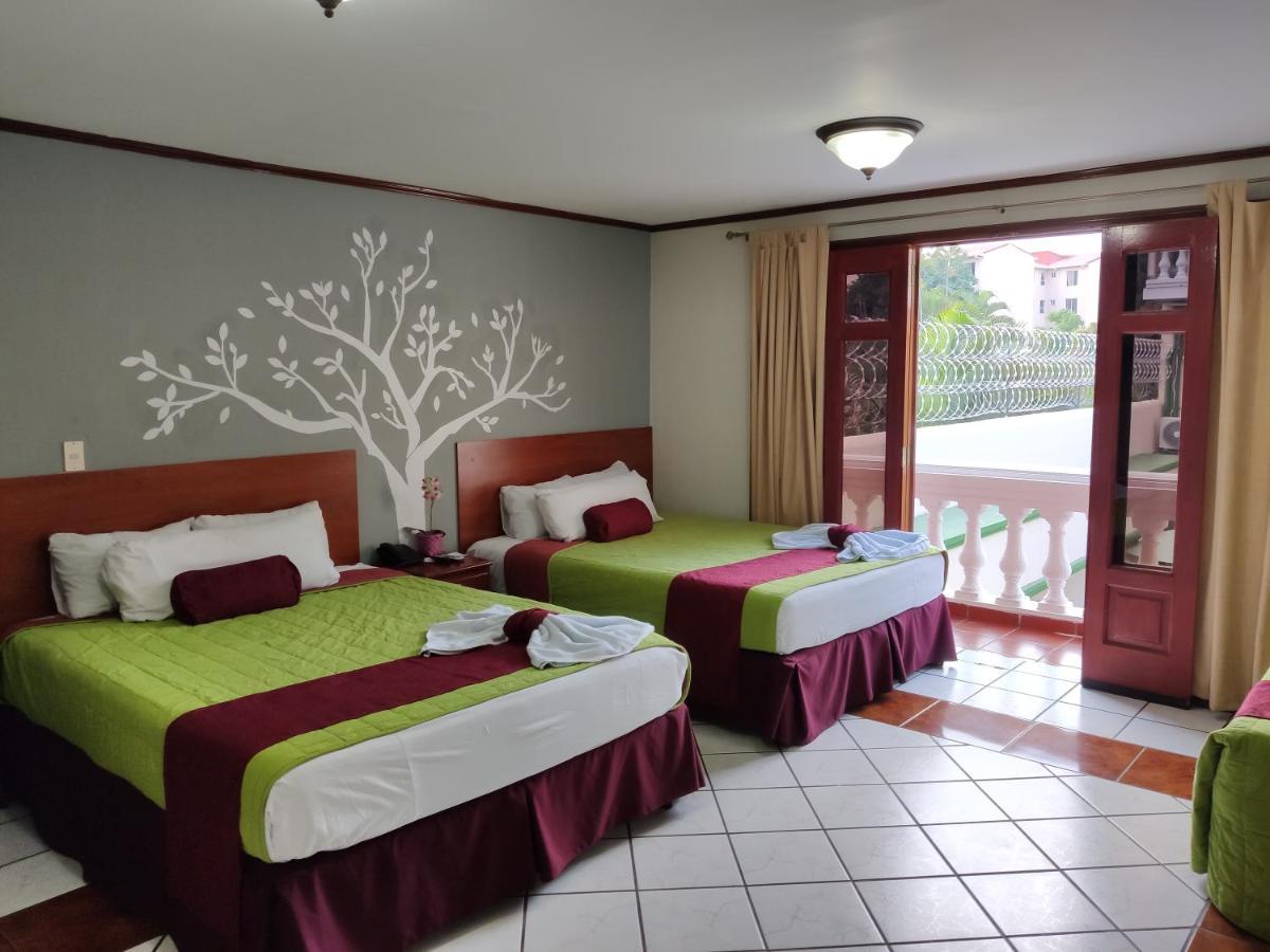 Hotel Fotherhouse Сан Салвадор Екстериор снимка